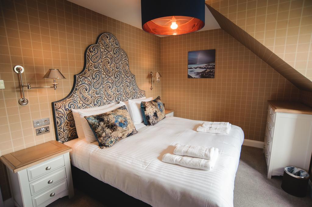 Kirklea Island Suites Тарбърт Екстериор снимка